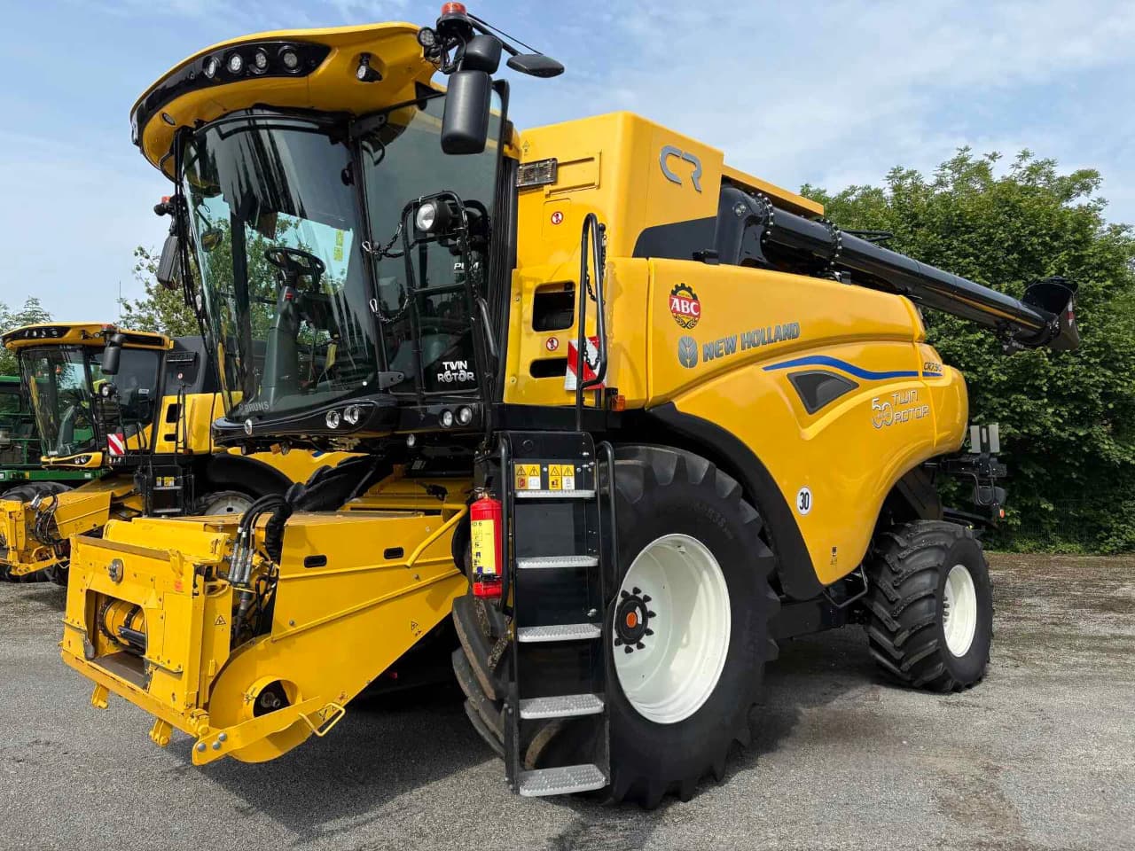 Комбайн New Holland CR 7.90 STAGE V (2024 г.в., Б/У, Арт. 50157) | PROMLOT - главное фото