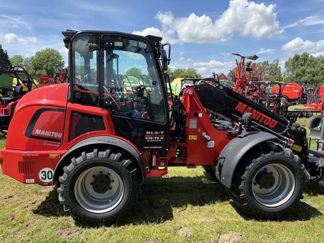 Погрузчик телескопический Manitou MLA-T 516-75 H (1600 кг, Б/У, Арт. 50164) | PROMLOT - главное фото
