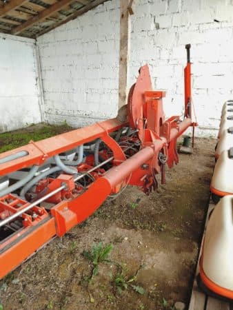 Сеялка точного высева Kuhn Planter 3N #50103 2013 Б/У - купить на PROMLOT (Фото 2)