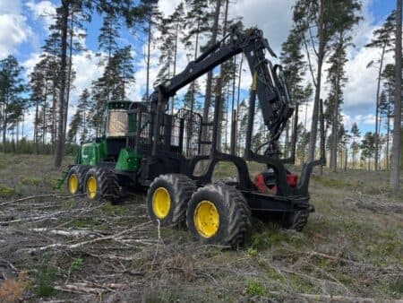 Лесозаготовительный форвардер John Deere 1110E (8x8) (2015 г.в., Б/У, Арт. 50193) | PROMLOT - фото 5
