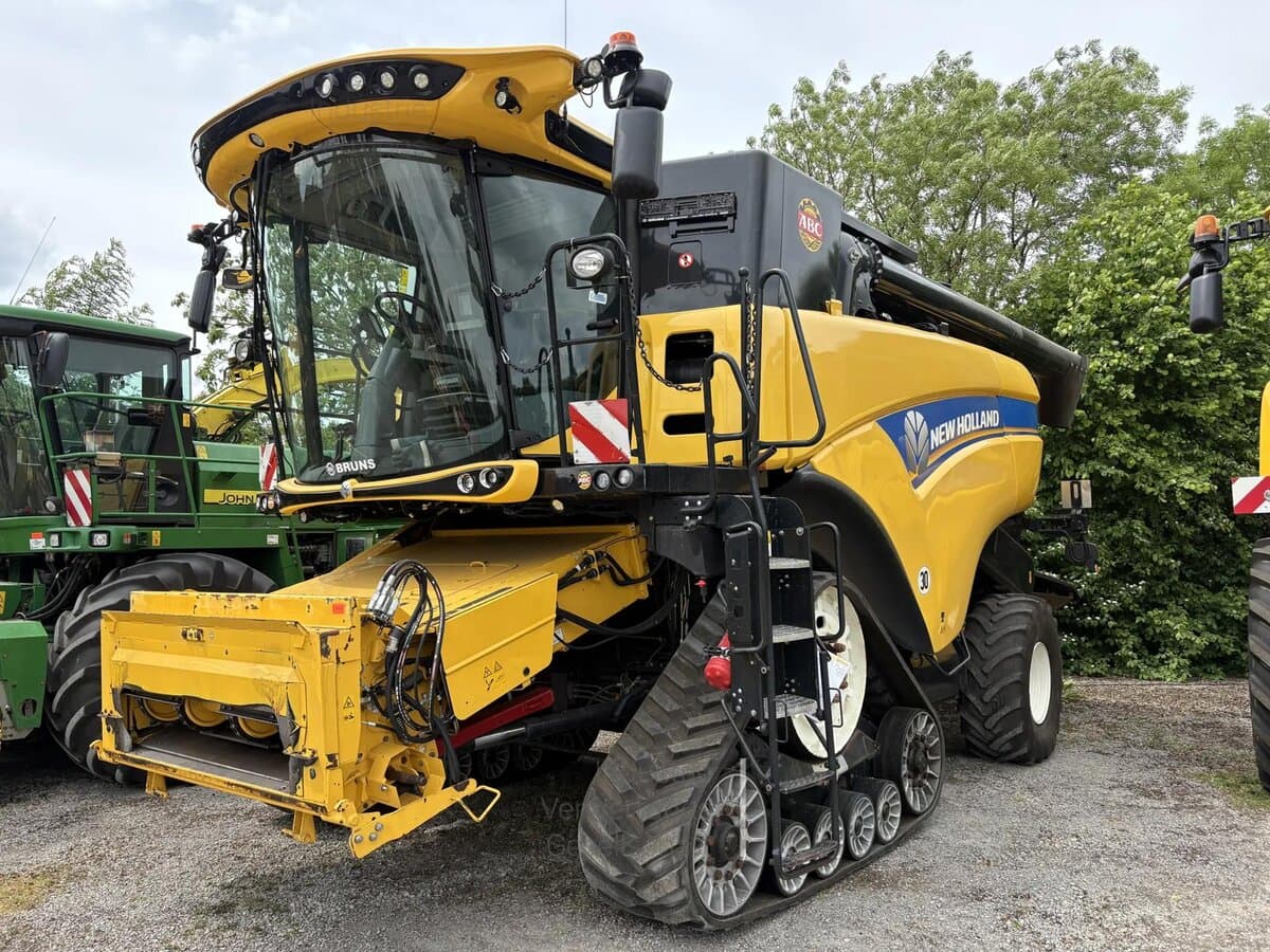 Зерноуборочный комбайн гусеничный New Holland CX8.85 (2017 г.в., Б/У, Арт. 50179) | PROMLOT - главное фото